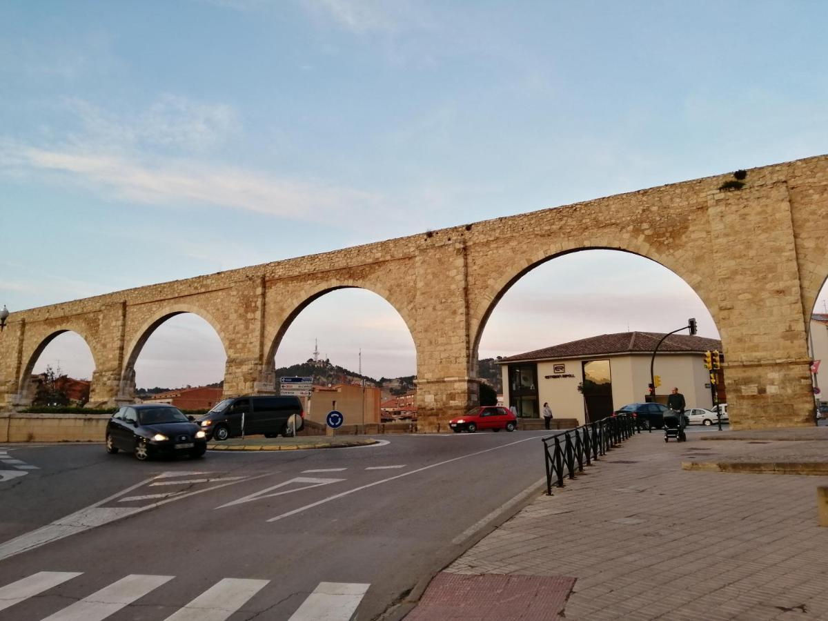 Estudios Los Arcos 테루엘 외부 사진
